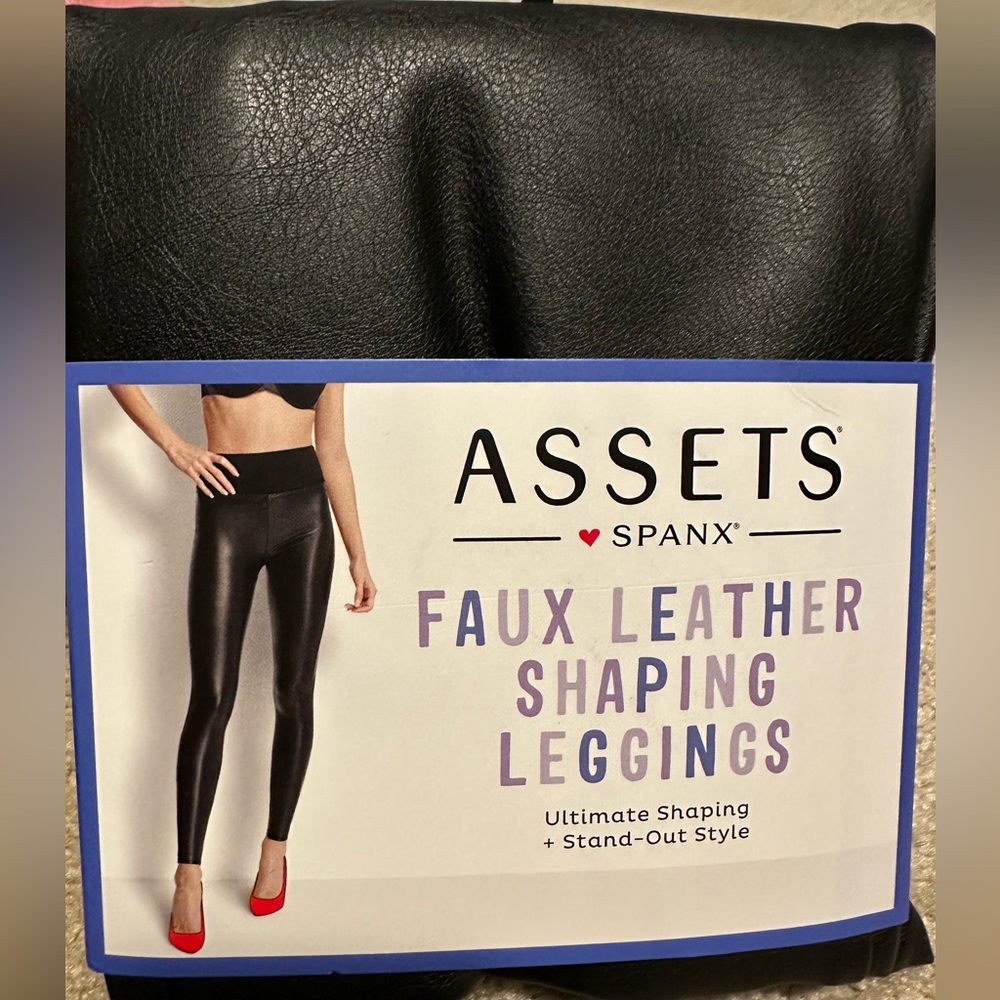 🆕 SPANX Black Faux Leather Control Leggings